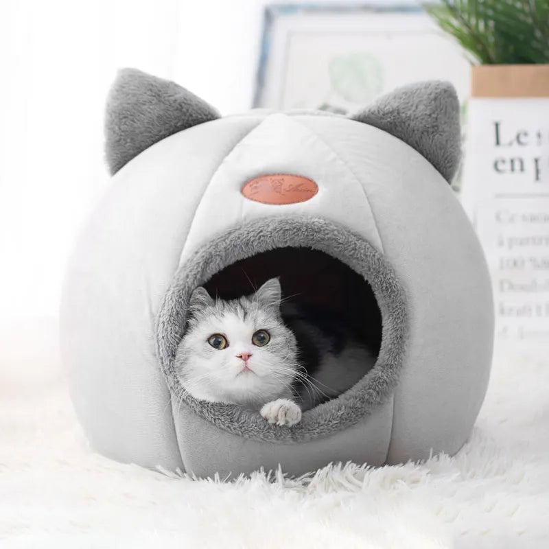 Sleep Comfort In Winter Cat Bed